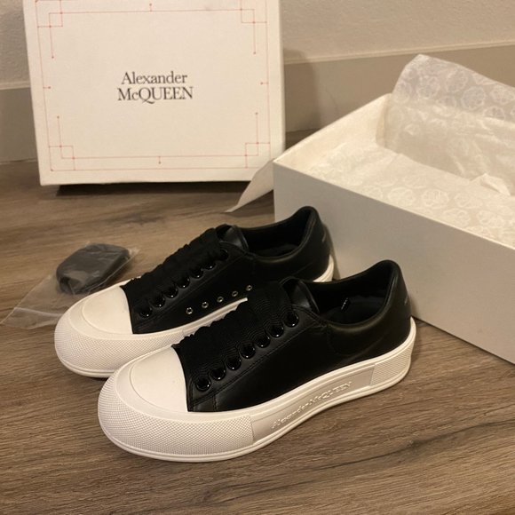 Alexander McQueen Deck Lace Plimsoll Low-Top Leather Sneakers Womens US 8 EU 38